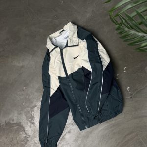 Nike windbreaker