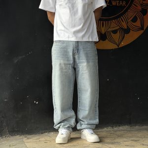 Tapered jeans